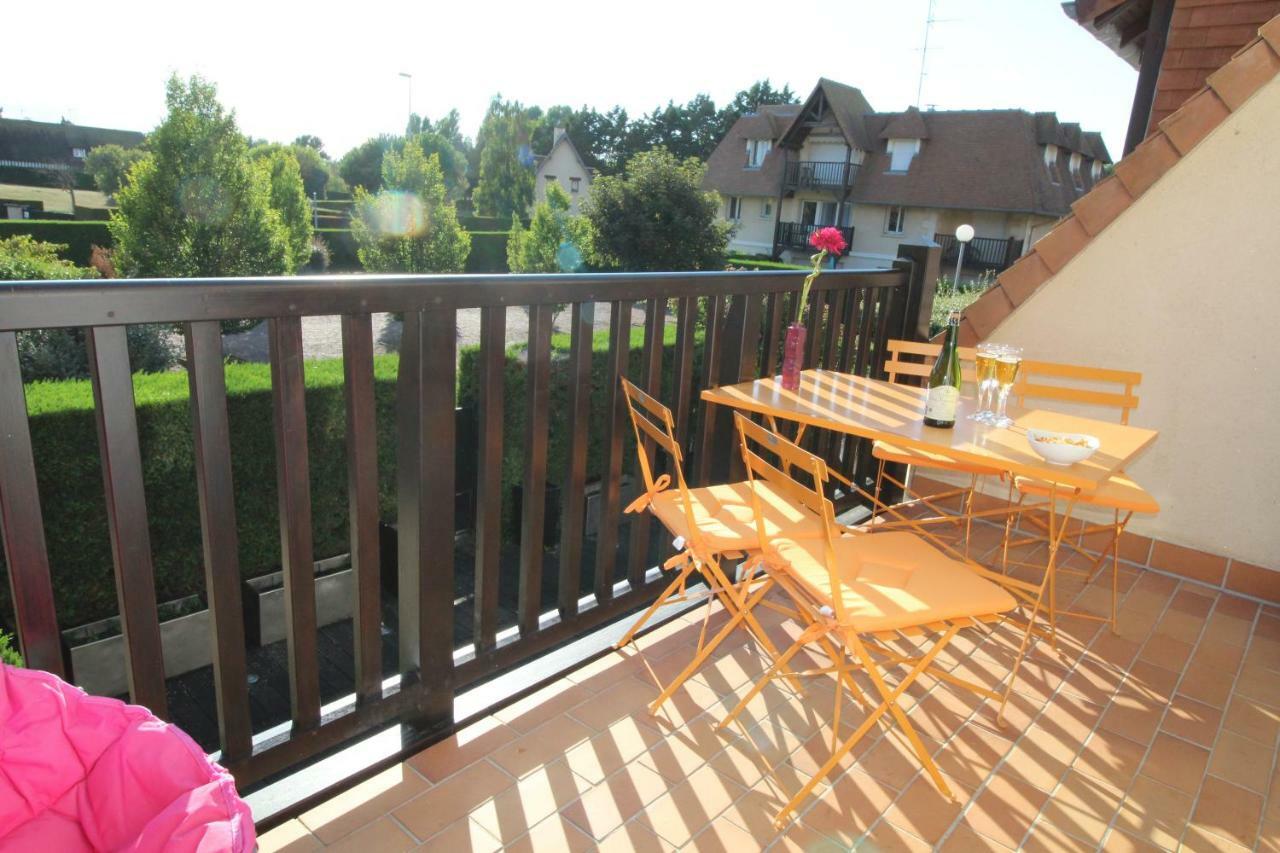 Cadre Exceptionnel: Duplex Classe 4**** Tennis, Piscine, Parking, Linge Inclus, Wifi, Materiel Bebe, Proximite Centre Deauville Eksteriør bilde