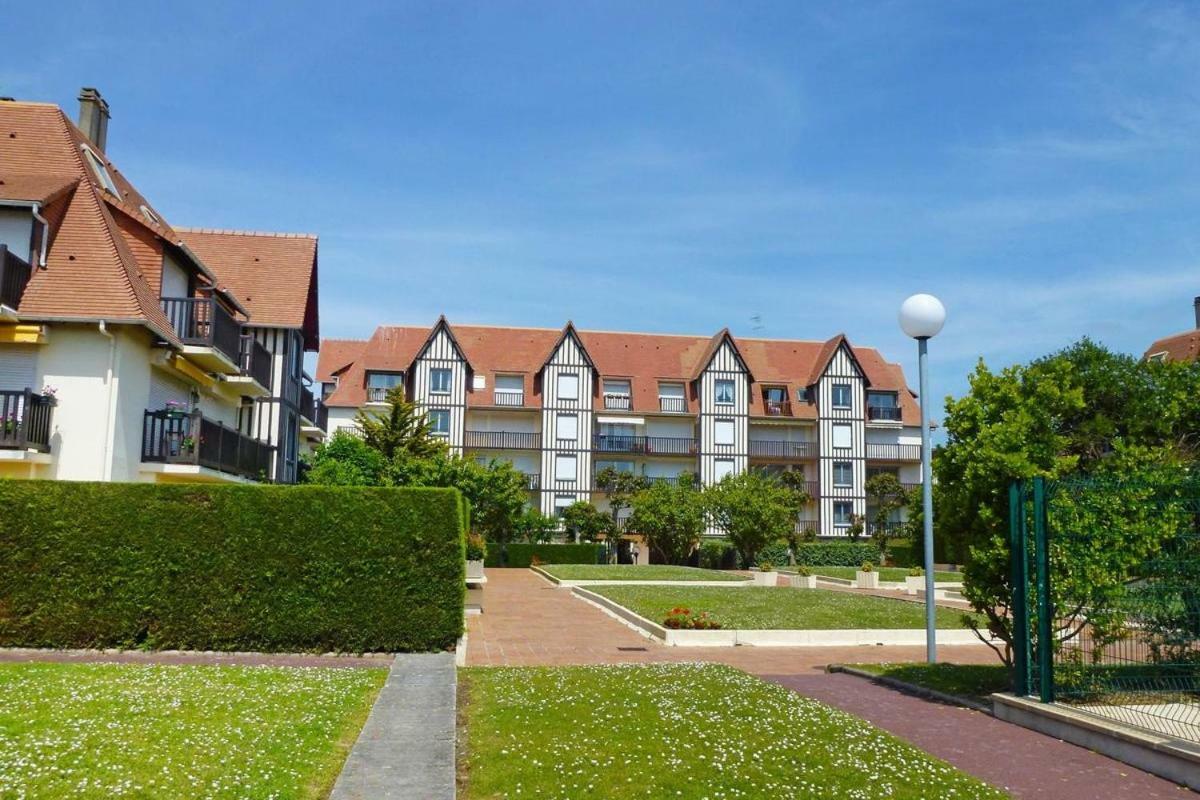 Cadre Exceptionnel: Duplex Classe 4**** Tennis, Piscine, Parking, Linge Inclus, Wifi, Materiel Bebe, Proximite Centre Deauville Eksteriør bilde