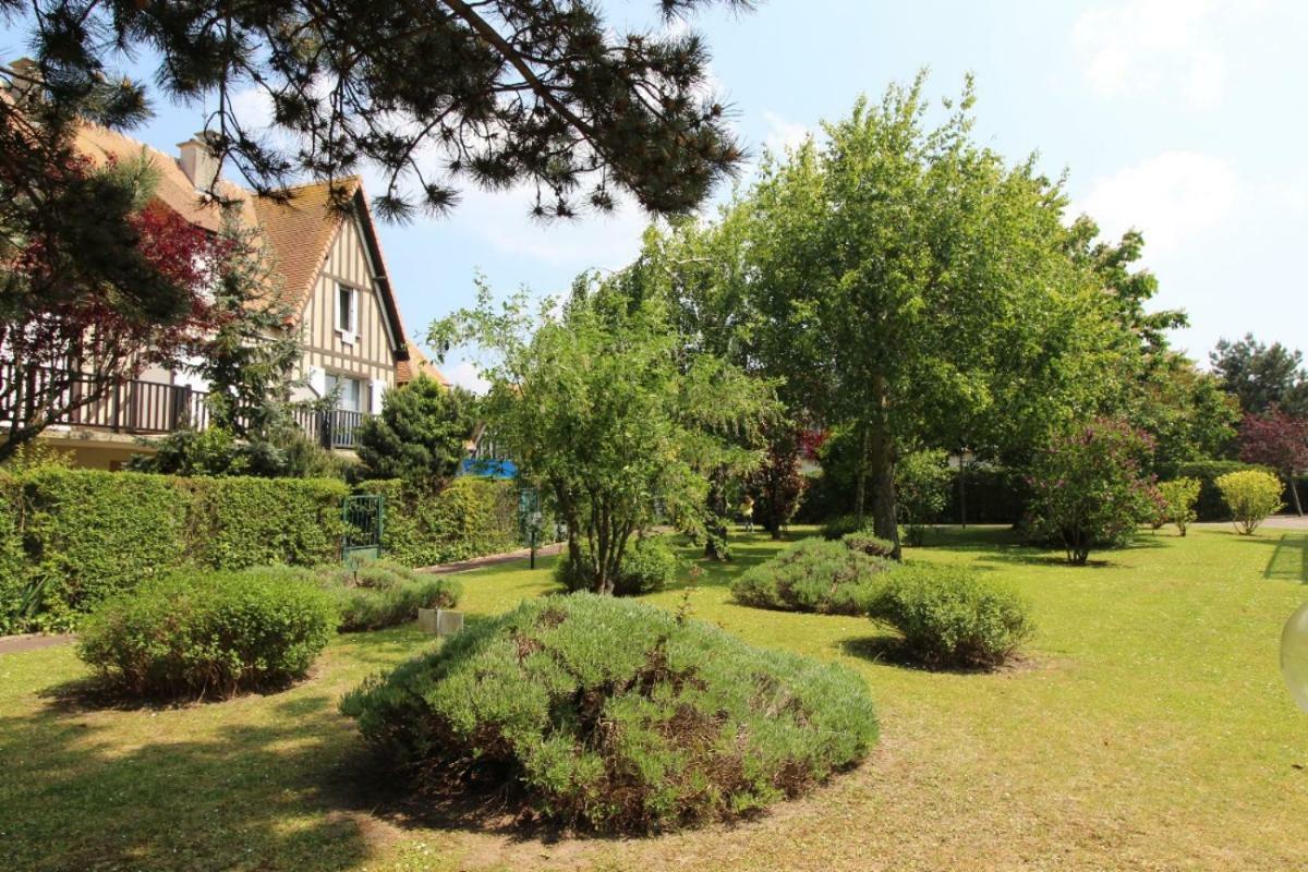 Cadre Exceptionnel: Duplex Classe 4**** Tennis, Piscine, Parking, Linge Inclus, Wifi, Materiel Bebe, Proximite Centre Deauville Eksteriør bilde